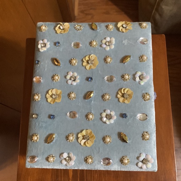 DAISY FUENTES - Gorgeous Blue Jeweled Jewelry Box - Picture 2 of 16